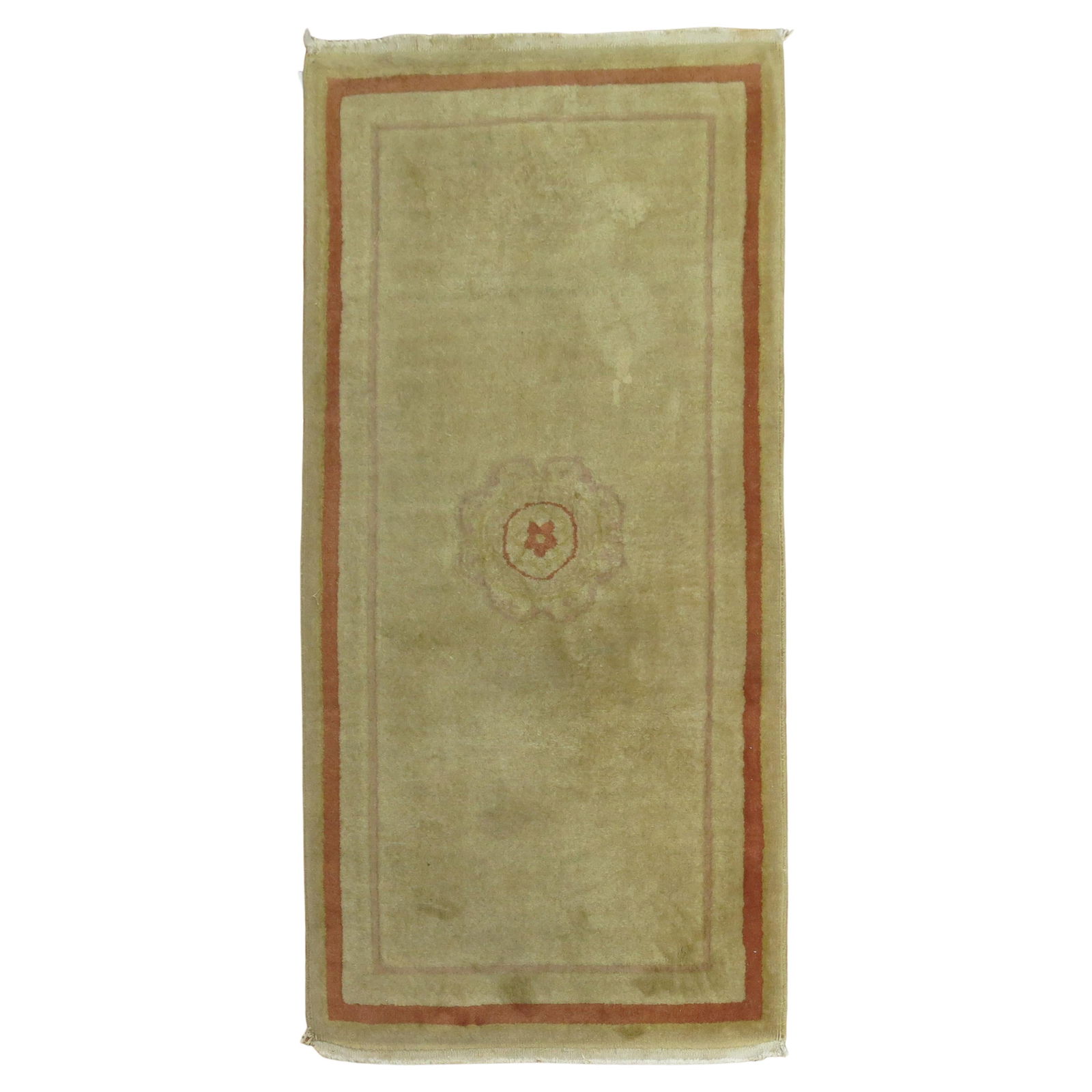 Mid-20th Century Neutral Chinese Art Deco 2' x 4' Wool Rug: Mid-20th Century Neutral Chinese Art Deco 2' x 4' Wool Rug This exquisite Chinese Art Deco rug, measuring 2' x 4', showcases a blend of neutral colors typical of the Arts and Crafts style. Crafted fro