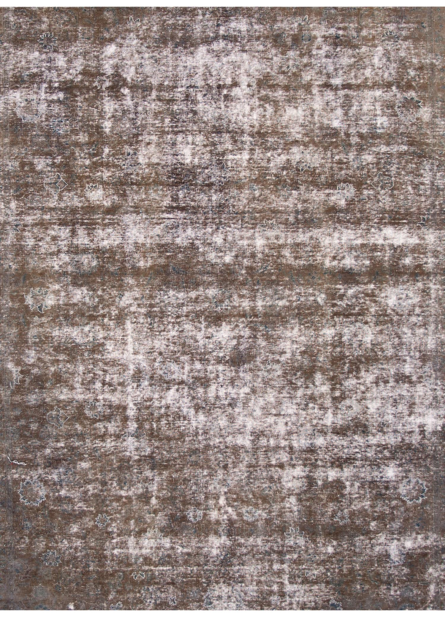 Mid-Century Vintage Persian Wool Rug 9'3 x 12'2 Taupe Floral Design: Mid-Century Vintage Persian Wool Rug 9'3 x 12'2 Taupe Floral Design This mid-20th century vintage Persian area rug features a beautiful taupe field adorned with a subtle all-over floral design. Hand k