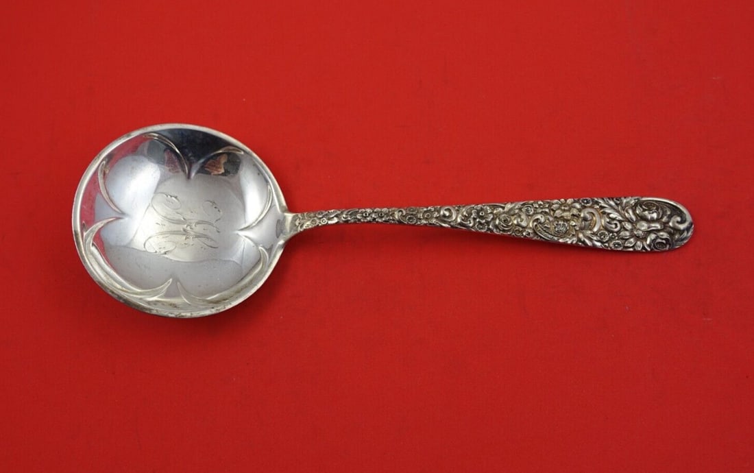Jacobi & Jenkins Sterling Silver Repousse Pea Spoon Monogrammed H 8.5 Inch: Jacobi & Jenkins Sterling Silver Repousse Pea Spoon Monogrammed H 8.5 Inch Discover a beautifully crafted pea spoon from the renowned Jacobi & Jenkins, featuring an exquisite Repousse pattern. This st