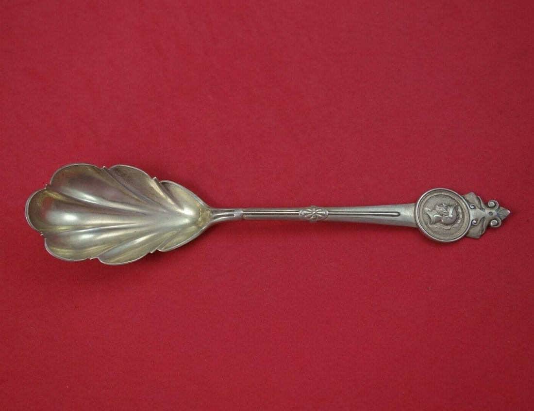 Gorham Medallion Sterling Silver Fluted Berry Spoon 8 7/8 Inch Serving (1 of 2)