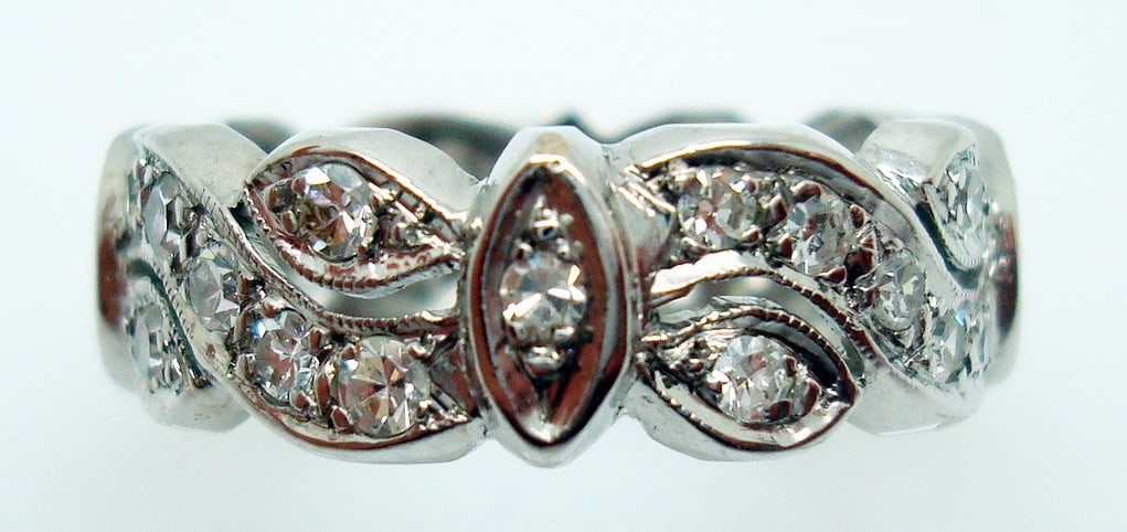 Vintage 14k White Gold Ring Band with 2/3ct Natural Diamonds (1 of 7)