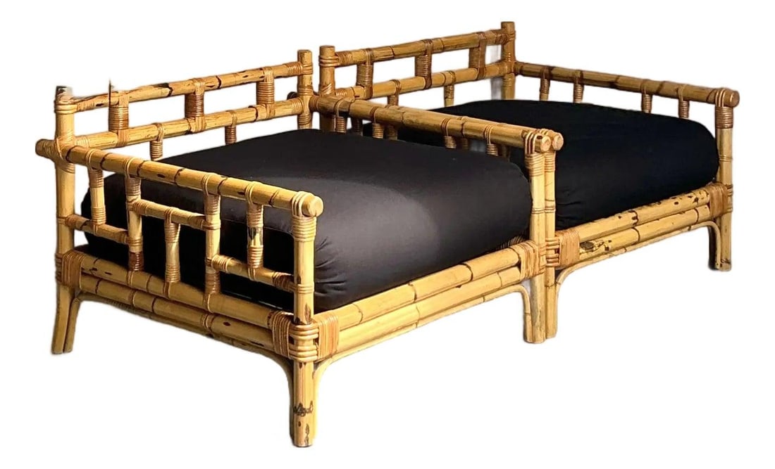 Pair of 1970s Rattan Lounge Chairs by Vivai Del Sud Italy (1 of 10)