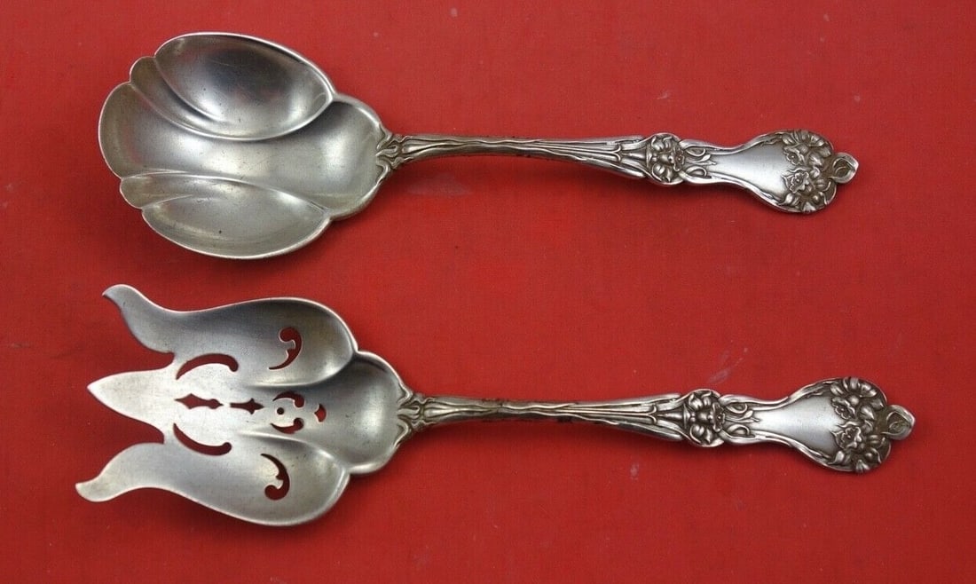 Alvin Majestic Sterling Silver Salad Serving Set 7.5 Inch: Alvin Majestic Sterling Silver Salad Serving Set 7.5 Inch Enhance your dining experience with this elegant Majestic by Alvin Sterling Silver Salad Serving Set. Measuring 7 1/2 inches, this beautiful s