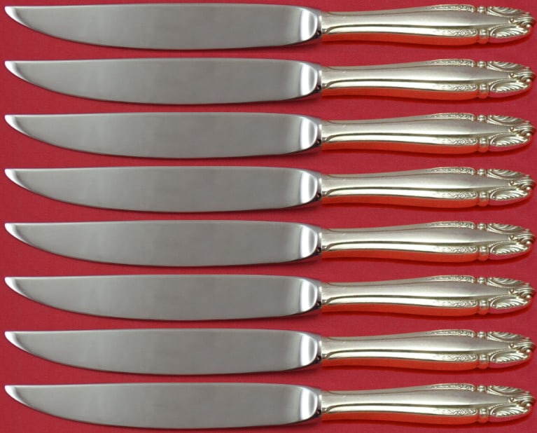 Wallace Stradivari Sterling Silver 8-Piece Steak Knife Set Non-Serrated: Wallace Stradivari Sterling Silver 8-Piece Steak Knife Set Non-Serrated Enhance your dining experience with this exquisite 8-piece steak knife set from Wallace, featuring the elegant Stradivari patter