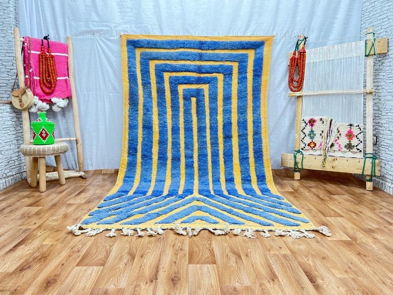 Authentic Handwoven Engraved Rug from Morocco 100% Wool: Authentic Handwoven Engraved Rug from Morocco 100% Wool Discover the beauty of this Elegant Authentic Engraved Rug, handwoven in the stunning Atlas Mountains of Morocco by skilled local Berber women w