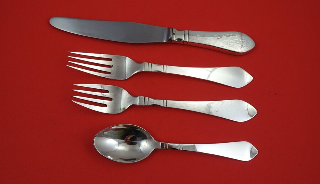 Georg Jensen Continental Sterling Silver 4-Piece Luncheon Place Setting: Georg Jensen Continental Sterling Silver 4-Piece Luncheon Place Setting Enhance your dining experience with this exquisite 4-piece luncheon place setting from the Continental pattern by Georg Jensen.