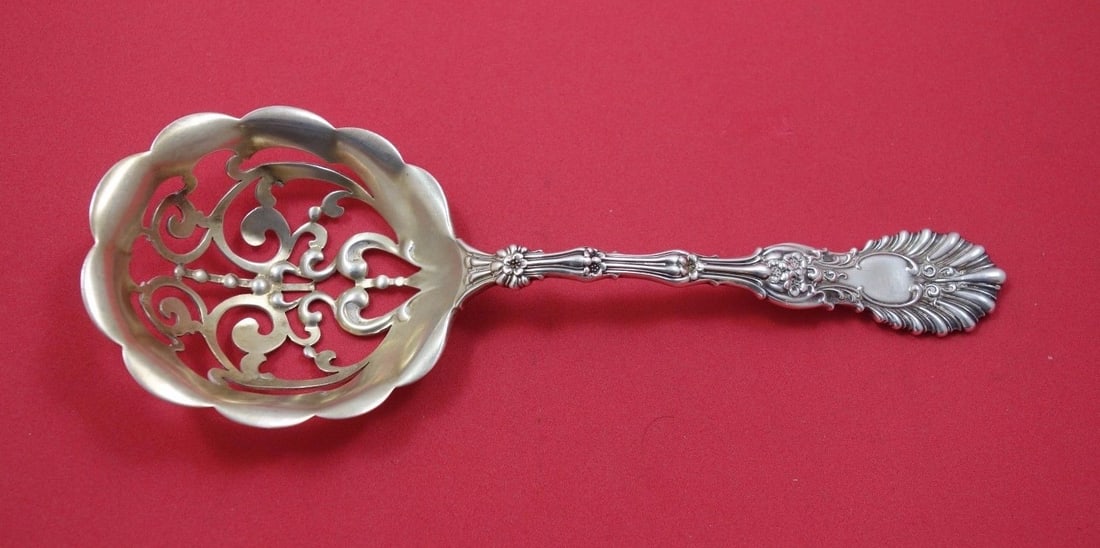 Whiting Radiant Sterling Silver Master Nut Spoon 8.5 Inch Serving: Whiting Radiant Sterling Silver Master Nut Spoon 8.5 Inch Serving This exquisite master nut spoon is crafted from sterling silver and features the elegant Radiant pattern by Whiting. Measuring 8 1/2 i