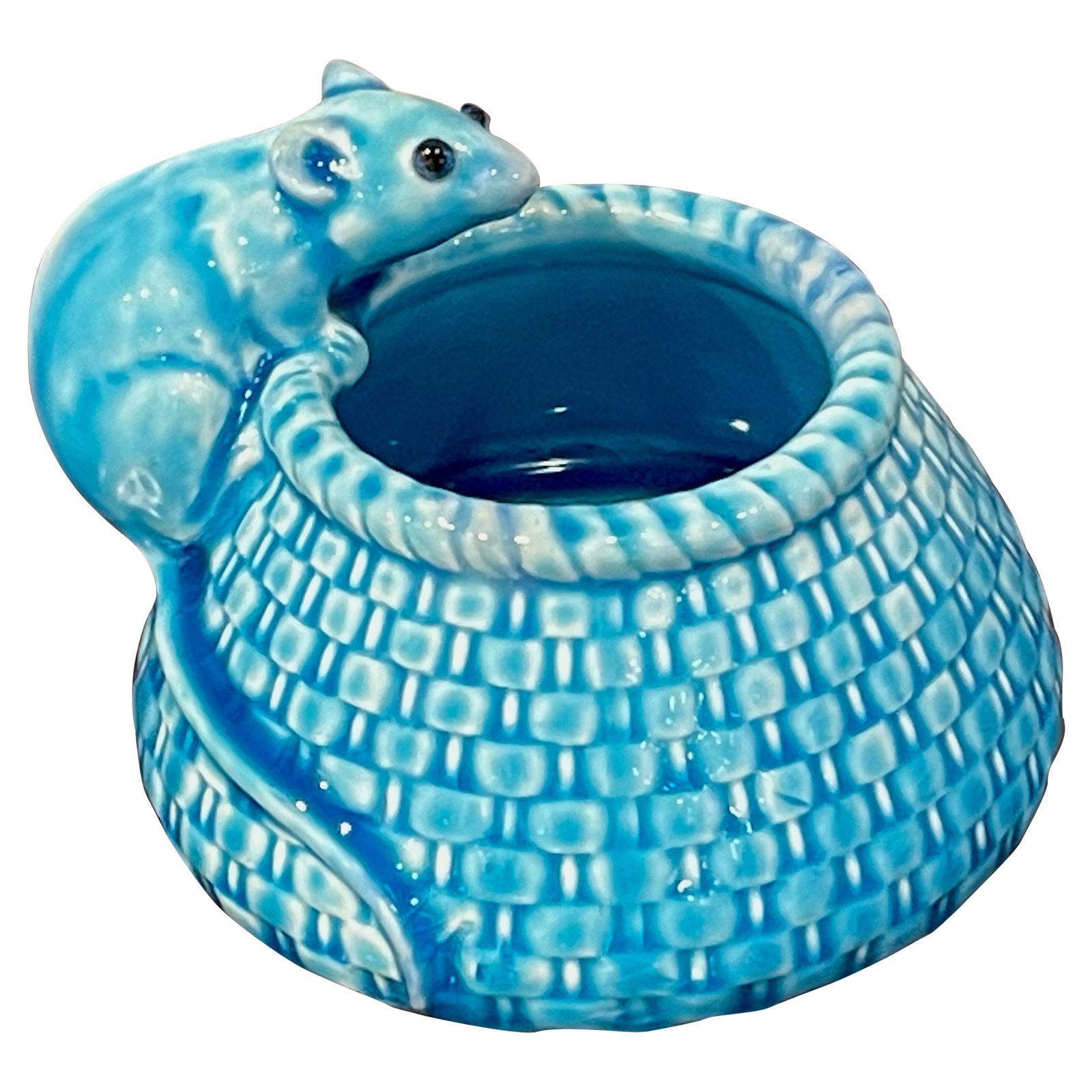 Whimsical 19th Century French Turquoise Mouse Vase: Whimsical 19th Century French Turquoise Mouse Vase This charming French aesthetic vase features a delightful figural mouse resting on the edge of a basket. The vase is adorned with a vibrant turquoise