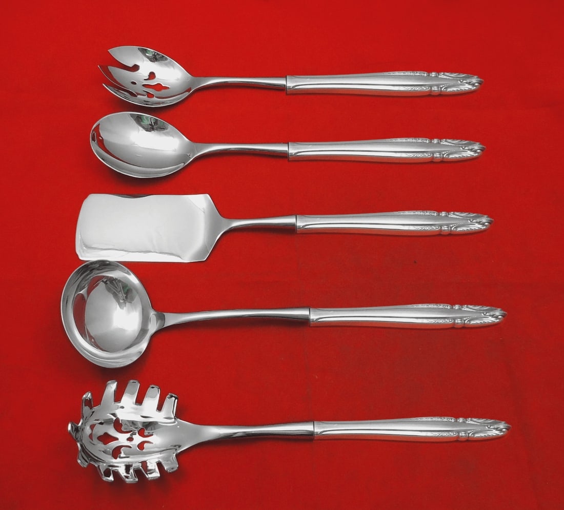 Wallace Stradivari Sterling Silver 5pc Hostess Serving Set Custom Made: Wallace Stradivari Sterling Silver 5pc Hostess Serving Set Custom Made Elevate your dining experience with this exquisite 5-piece Hostess Serving Set from the renowned Stradivari pattern by Wallace. C