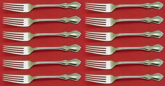 Reed and Barton Hampton Court Sterling Silver Fork Set 12 pcs: Reed and Barton Hampton Court Sterling Silver Fork Set 12 pcs This exquisite set of 12 regular forks from Reed and Barton features the elegant Hampton Court pattern. Each fork measures 7 1/2" and is c