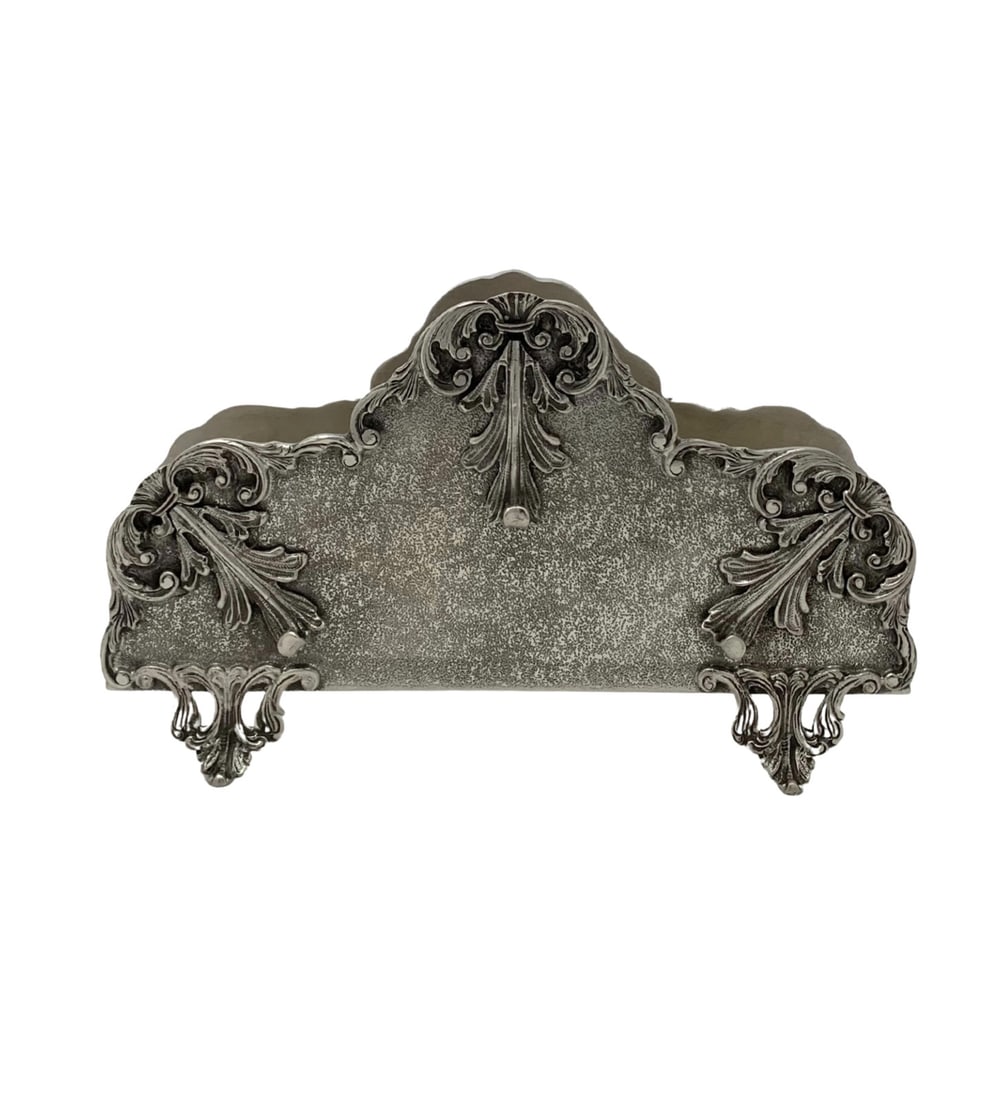 Handmade 925 Sterling Silver Leaf Applique Napkin Holder: Handmade 925 Sterling Silver Leaf Applique Napkin Holder Enhance your dining experience with this exquisite handmade napkin holder crafted from fine 925 sterling silver. This elegant piece features