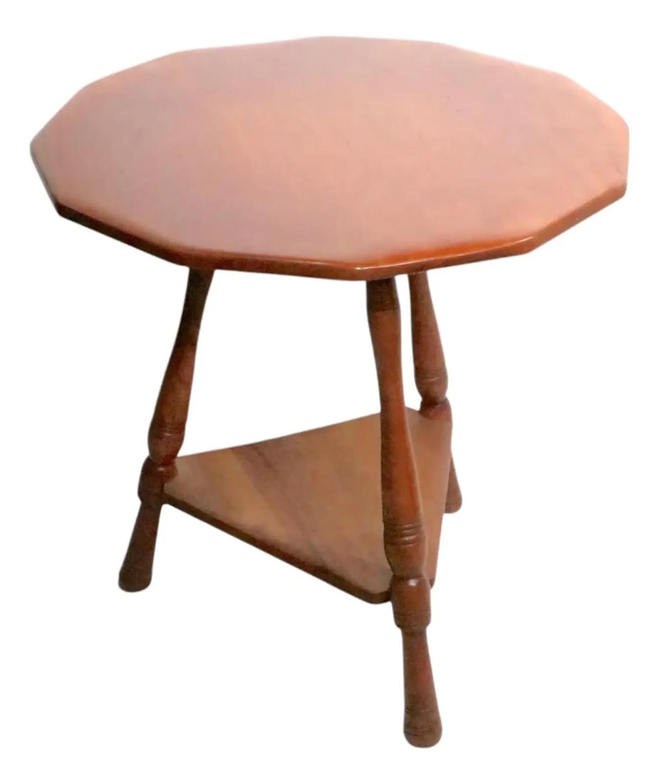 Maple Side Table Model 3-150 by Cushman Colonial Creations with 12 Sided Top: Maple Side Table Model 3-150 by Cushman Colonial Creations with 12 Sided Top This is an early 20th century Cushman Colonial Creations Hudson Table No. 3-150, designed as a side or lamp table. It featu