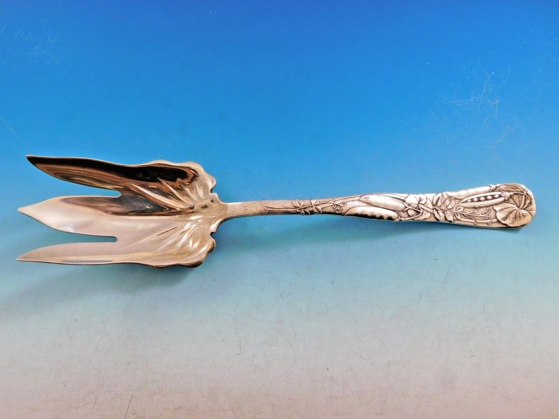 Tiffany & Co. Vine Sterling Silver Salad Serving Fork Pea Pod 10 3/4" (1 of 7)