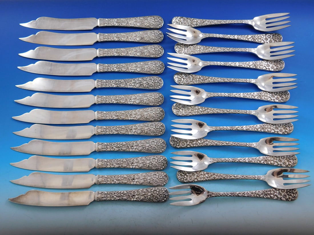 Tiffany & Co. Floral Silverplate Fish Set 24 Pieces Antique 1884: Tiffany & Co. Floral Silverplate Fish Set 24 Pieces Antique 1884 Discover the elegance of Tiffany & Co. with this exquisite Floral silverplate individual fish set, patented in 1884. This remarkable 24