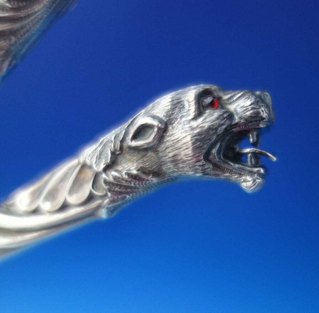 Victorian Sterling Silver Glove Stretcher Leopard Handle Garnet Eyes 1899: Victorian Sterling Silver Glove Stretcher Leopard Handle Garnet Eyes 1899 This exquisite English Victorian sterling silver glove stretcher is a remarkable piece dating back to 1899. The item features