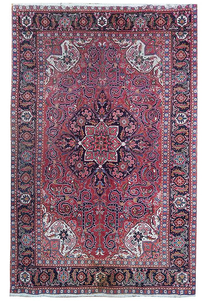 6'8 x 10'3 Red Semi-Antique Persian Heriz Rug: 6'8 x 10'3 Red Semi-Antique Persian Heriz Rug Free continental US Shipping Enhance your home with this stunning 6.8 x 10.3 Red Semi-Antique Persian Heriz Rug, crafted to elevate your classic decor wit