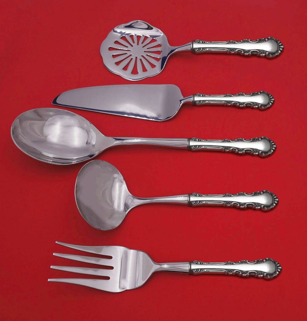 Reed and Barton Georgian Rose Sterling Silver 5-Piece Thanksgiving Set: Reed and Barton Georgian Rose Sterling Silver 5-Piece Thanksgiving Set Elevate your Thanksgiving dining experience with the exquisite 5-piece Hostess Set from the Georgian Rose pattern by Reed and Bar
