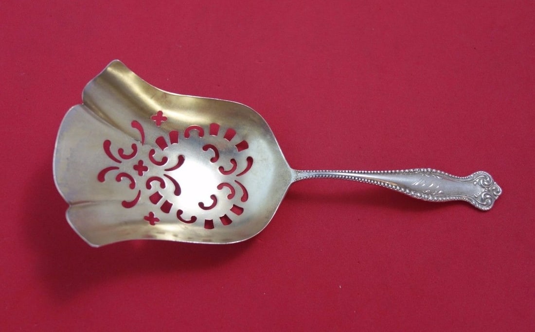 Towle Canterbury Sterling Silver Saratoga Chip Server Gold Washed Monogrammed 7.5": Towle Canterbury Sterling Silver Saratoga Chip Server Gold Washed Monogrammed 7.5" This exquisite Canterbury by Towle Sterling Silver Saratoga Chip Server, measuring 7 1/2 inches, showcases the elegan