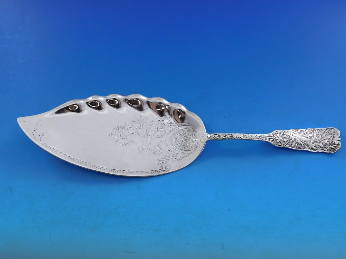 Gorham Saint Cloud Sterling Silver Ice Cream Server Vintage 10 3/4 Inch Brite-Cut: Gorham Saint Cloud Sterling Silver Ice Cream Server Vintage 10 3/4 Inch Brite-Cut This exquisite ice cream server from the Saint Cloud pattern by Gorham is crafted from high-quality sterling silver. W