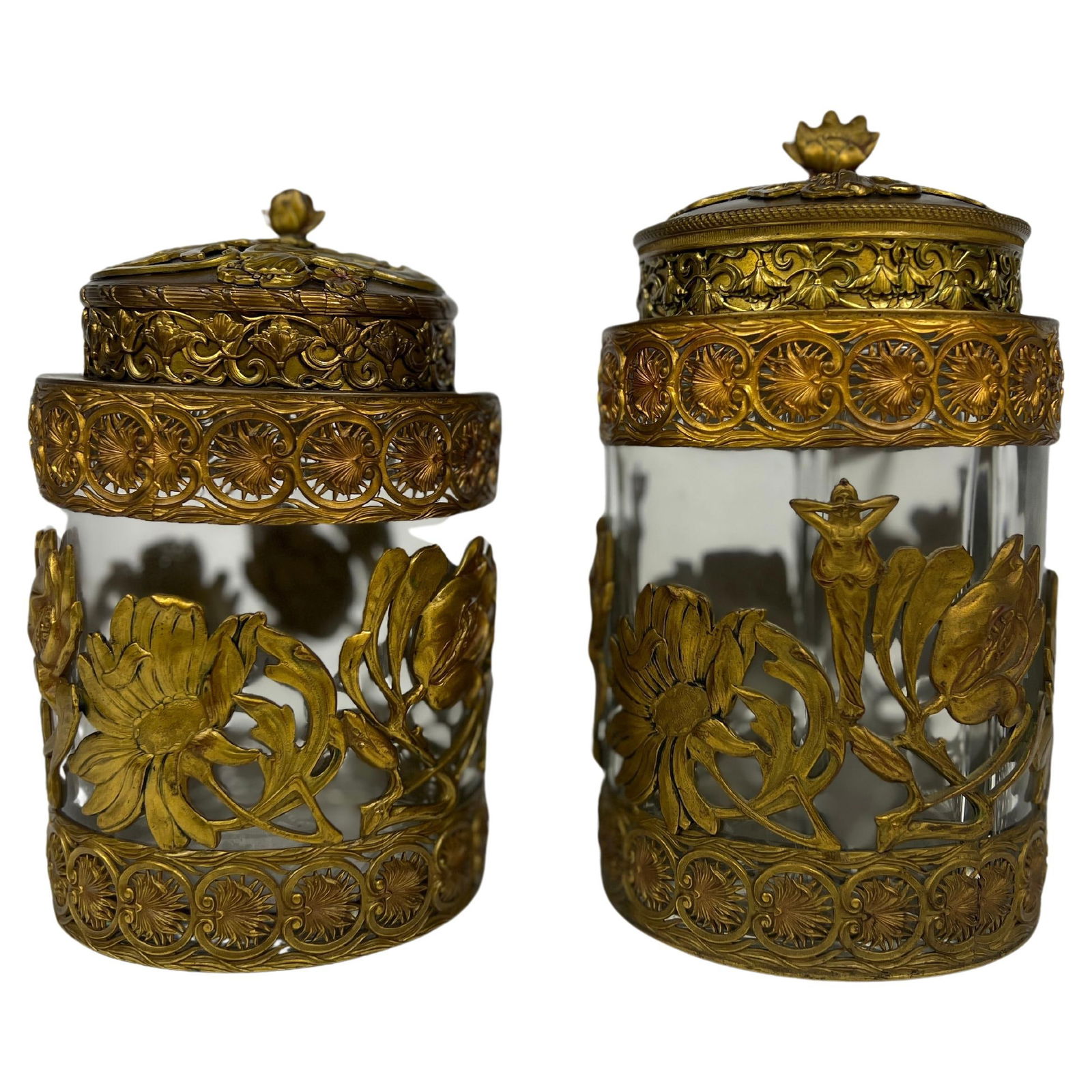 Art Nouveau Gilt Bronze Liquor Cigar Set with Glass C. 1900 France: Art Nouveau Gilt Bronze Liquor Cigar Set with Glass C. 1900 France This exquisite Fine Gentleman's Gilt Bronze Liquor and Cigar Set from the Art Nouveau period, circa 1900, showcases a perfect blend o