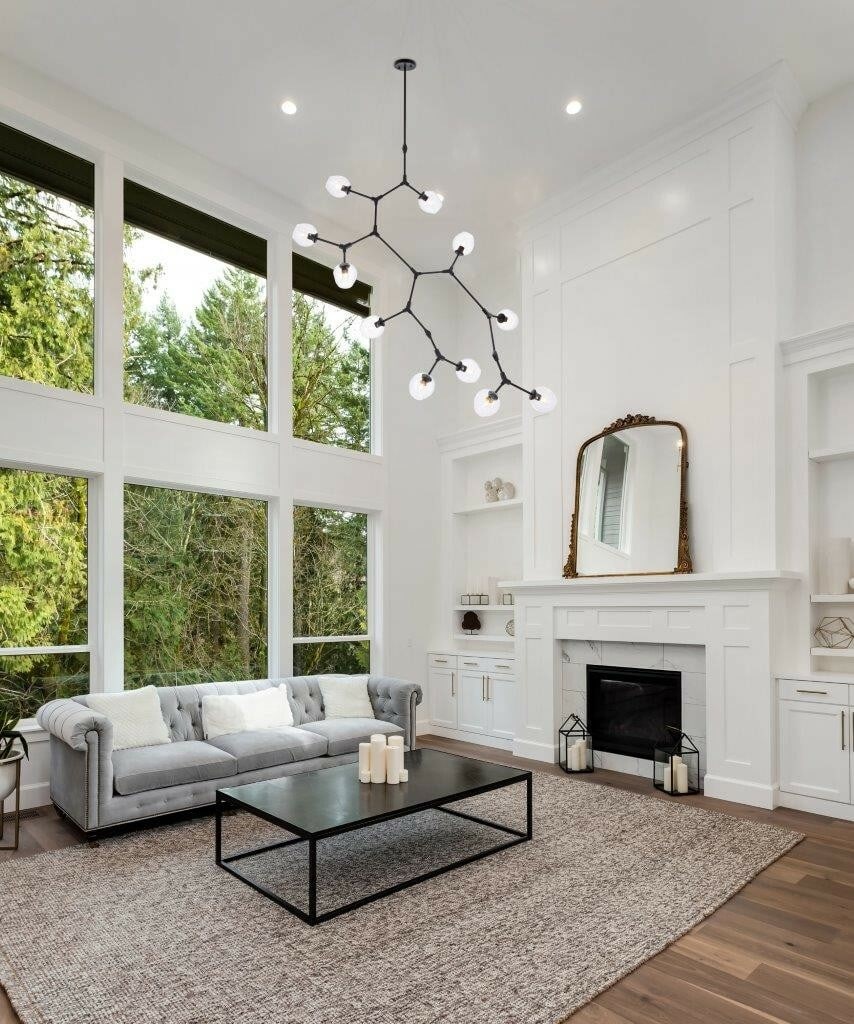 Cavoli Modern 11 Light Black Ceiling Pendant With Clear Glass Shades 73.6 Inch: Cavoli Modern 11 Light Black Ceiling Pendant With Clear Glass Shades 73.6 Inch This modern chandelier features an 11-light black frame with clear glass shades, designed for a striking statement in