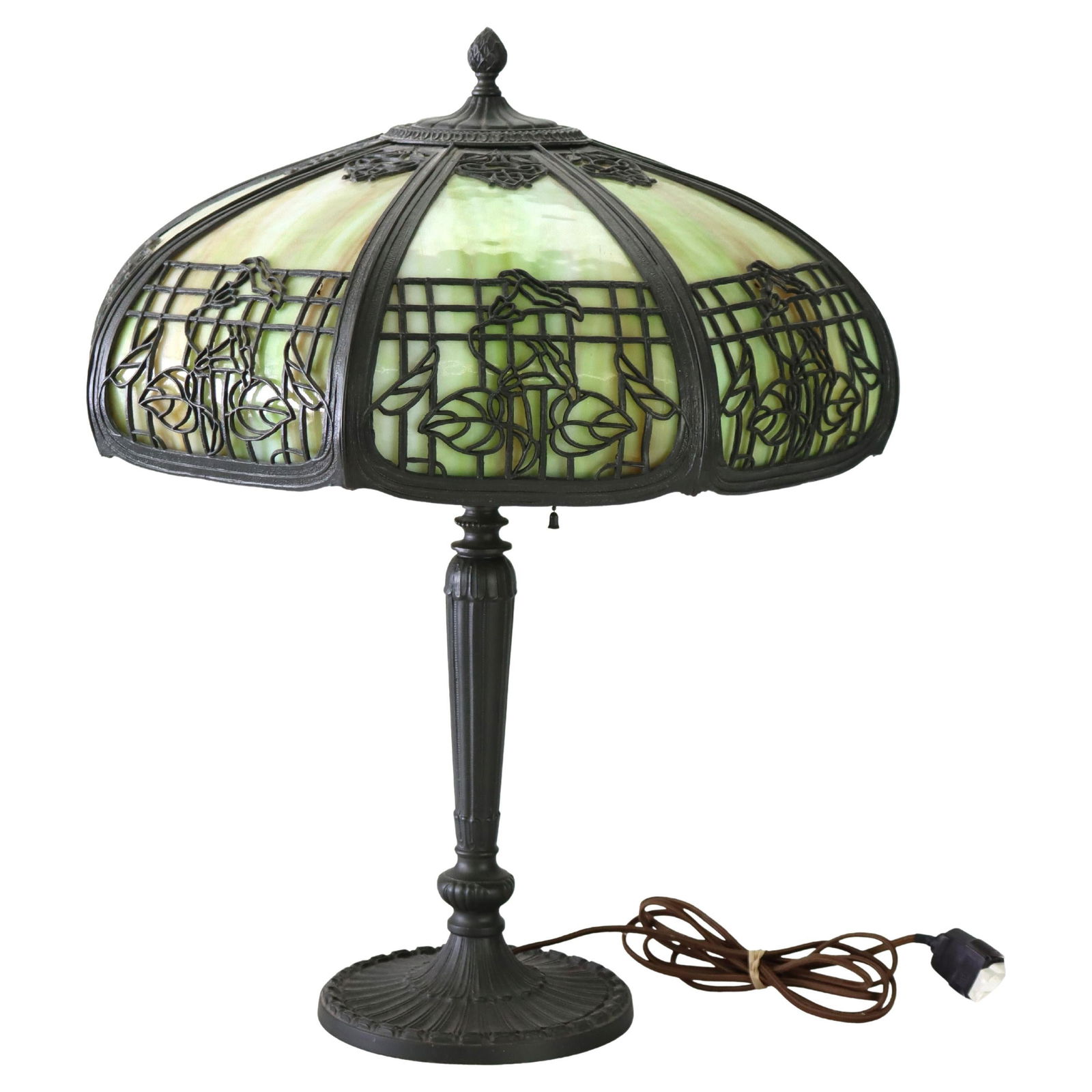 Antique Miller 8-Panel Slag Glass Table Lamp Arts and Crafts c1920: Antique Miller 8-Panel Slag Glass Table Lamp Arts and Crafts c1920 This exquisite antique table lamp, attributed to the Miller Lamp Company, features a beautifully crafted 8-panel slag glass shade ado