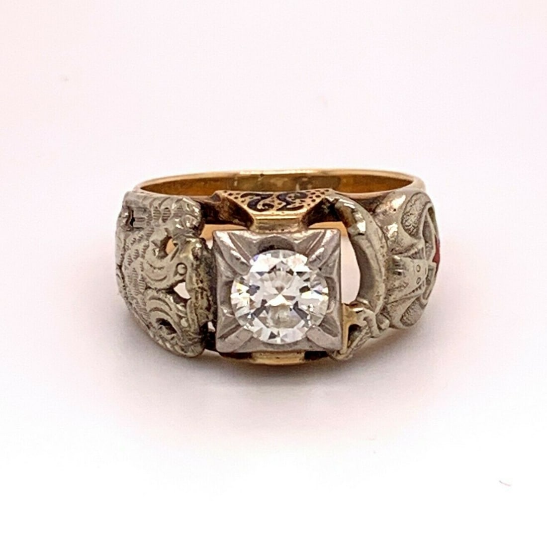 Masonic 10k Gold Men's Ring with 0.85ct Diamond and Eagle Motif (1 of 11)