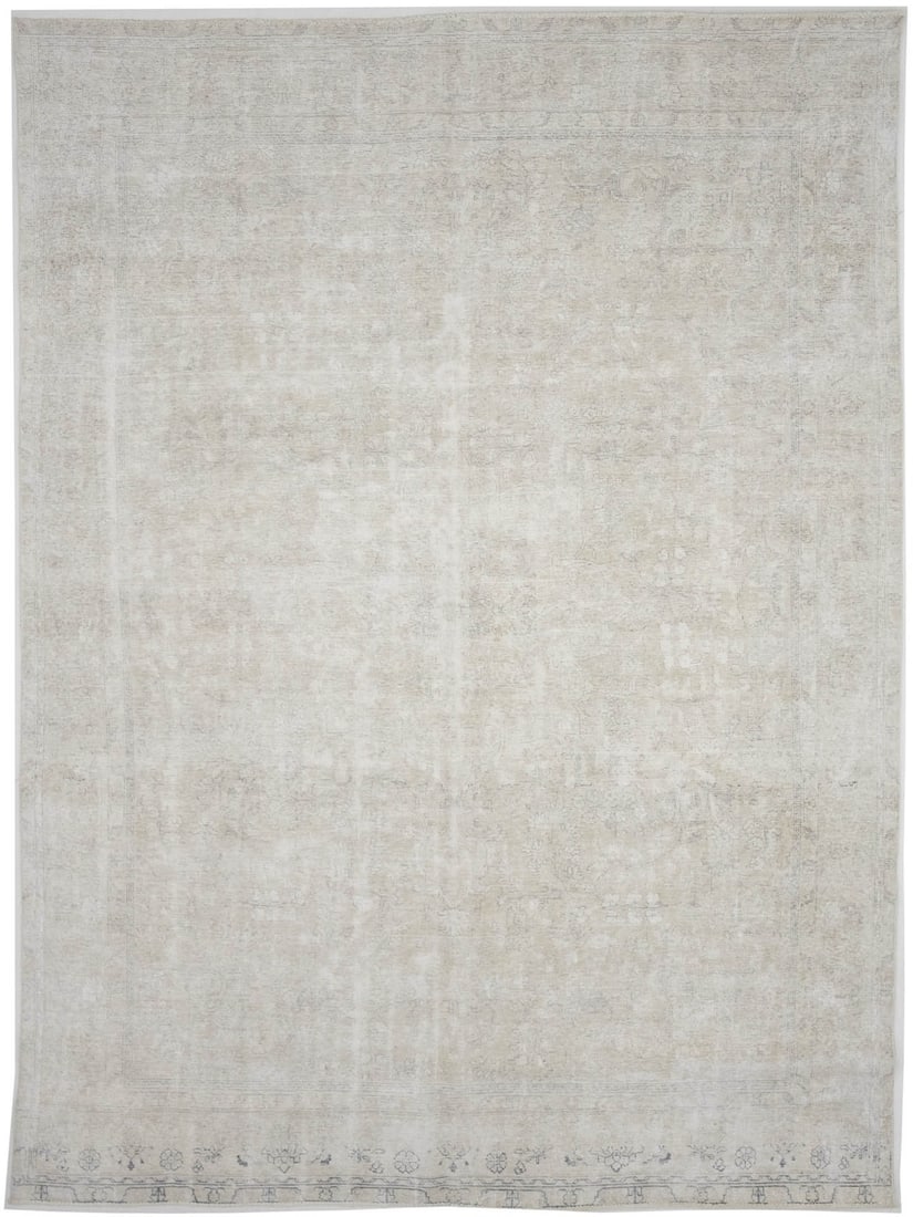 Vintage Hand-Knotted Wool Oriental Rug 9'2 x 12'5 Floral Design: Vintage Hand-Knotted Wool Oriental Rug 9'2 x 12'5 Floral Design This stunning antique distressed Oriental rug features a large muted floral pattern, perfect for adding a touch of vintage elegance to y