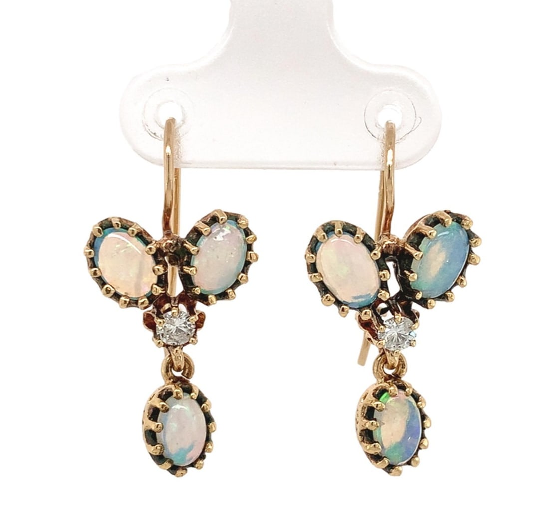 14k Yellow Gold Opal Diamond Dangle Earrings Vintage Style GIA Certified: 14k Yellow Gold Opal Diamond Dangle Earrings Vintage Style GIA Certified Elevate your style with these stunning 14k yellow gold drop earrings featuring genuine natural opals and sparkling diamonds. De