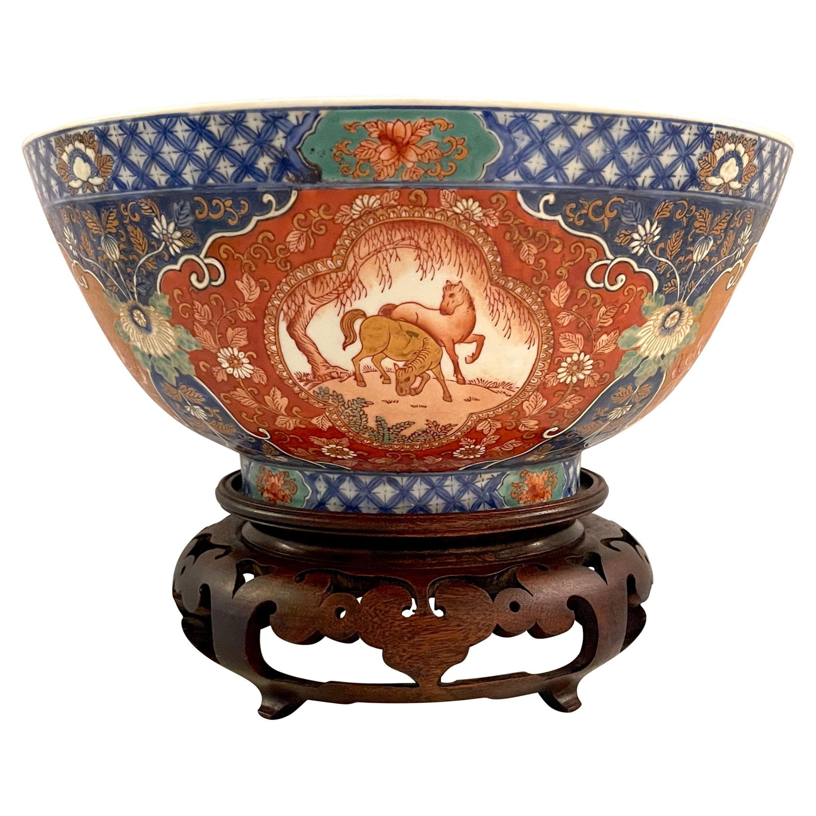 Fukagawa Imari Equestrian Horse Motif Center Bowl and Stand (1 of 12)