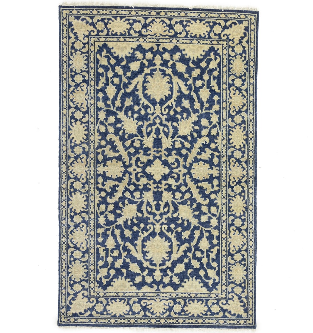 Hand-Knotted 5x8 ft Transitional Floral Wool Area Rug: Hand-Knotted 5x8 ft Transitional Floral Wool Area Rug Enhance your living space with this beautiful 5x8 ft Transitional Oriental Rug featuring a muted floral design. Hand-knotted from high-quality woo