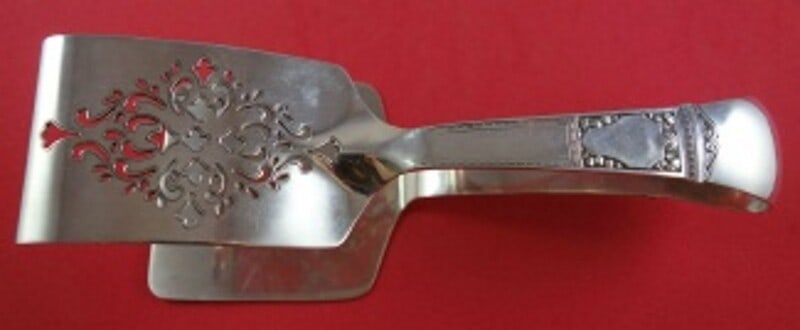 Tiffany & Co San Lorenzo Sterling Silver Asparagus Tong 7 3/4 inch: Tiffany & Co San Lorenzo Sterling Silver Asparagus Tong 7 3/4 inch This exquisite asparagus tong is crafted from high-quality sterling silver and is part of the prestigious San Lorenzo pattern by Tiff