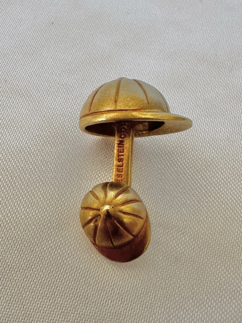 Kieselstein-Cord 18K Yellow Gold Jockey Cap Cufflinks - 5