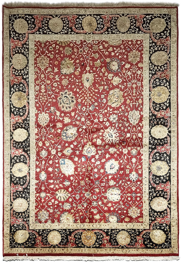 5.4 x 8.3 Handmade Wool Silk Rug India Elegant Design: 5.4 x 8.3 Handmade Wool Silk Rug India Elegant Design Free continental US Shipping Enhance your home decor with this exquisite 5.4 x 8.3 High Quality Handmade India Wool & Silk Rug. This stunning area