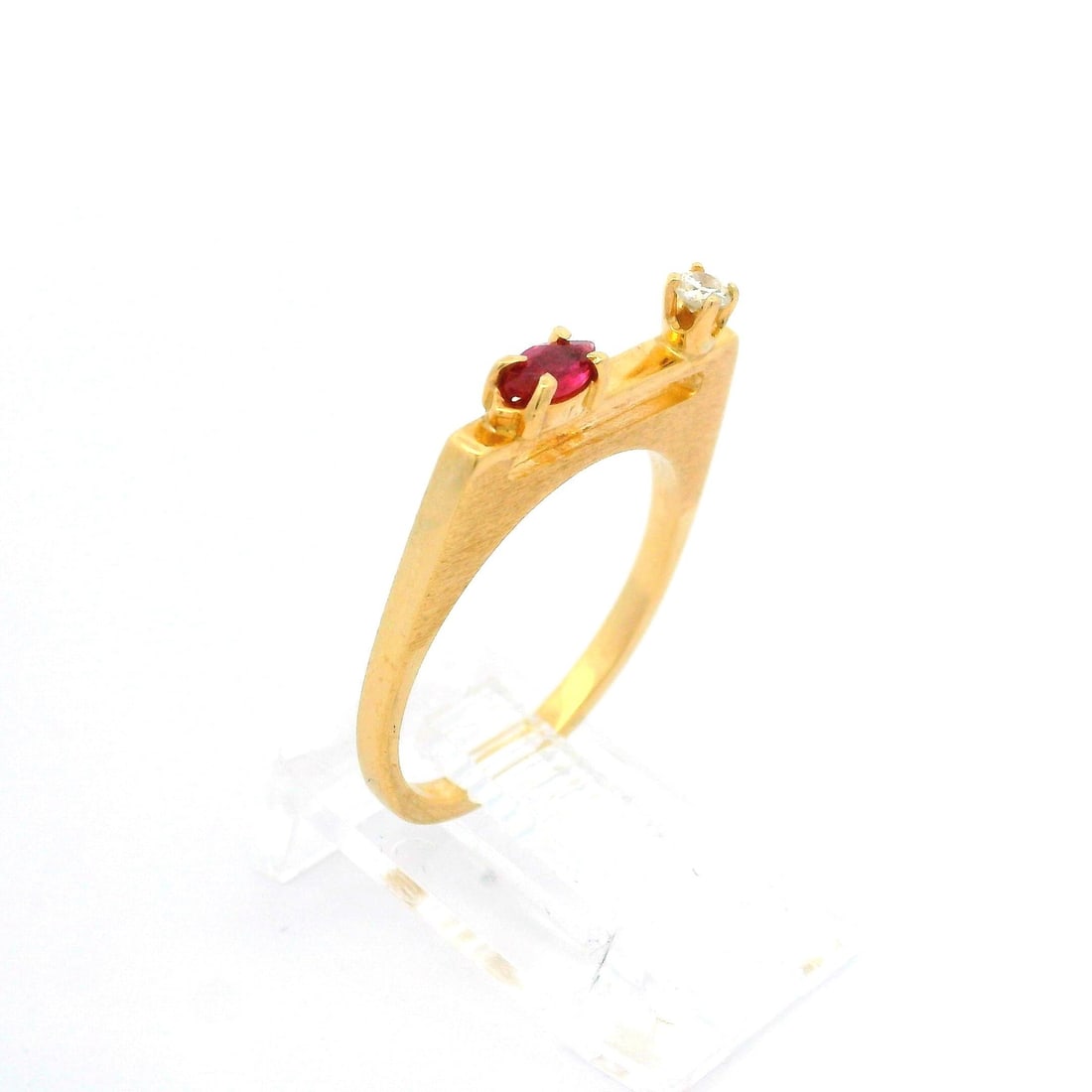 14k Yellow Gold Ruby Diamond Stackable Ring Size 6.5 - 3