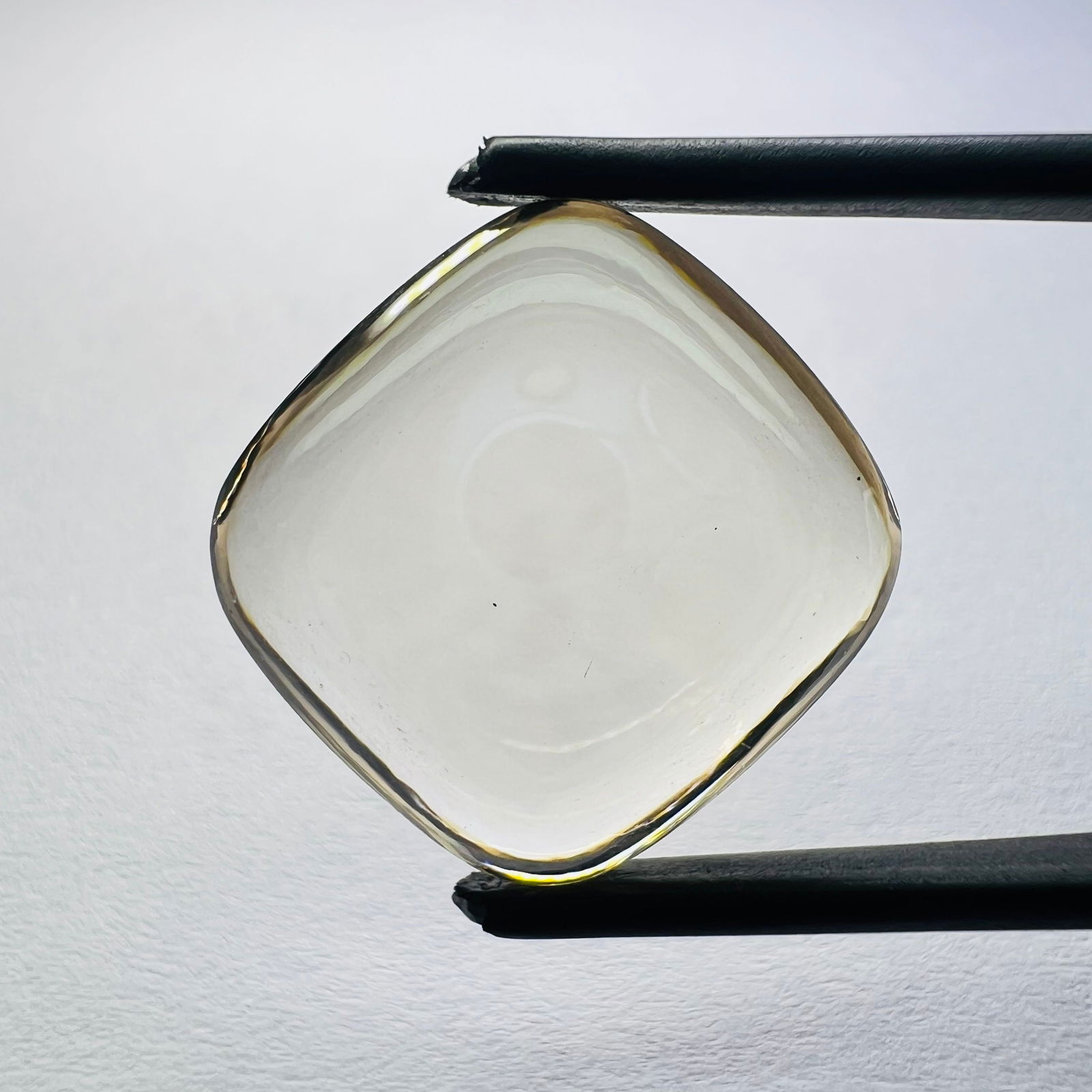 Loose Diamond - CUSHION BRILLIANT 12.27ct Brown VS1: Loose Diamond - CUSHION BRILLIANT 12.27ct Brown VS1 Source: This is a real non-mined Diamond that has been grown in a lab Shape: CUSHION BRILLIANT Carats: 12.27 Color: Brown Certification: NONE 