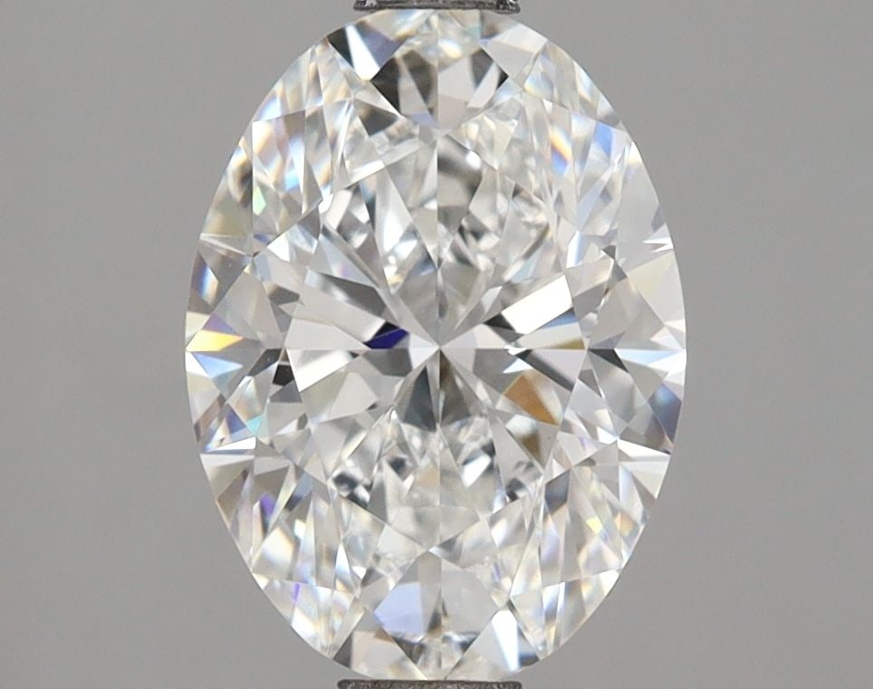 Loose Diamond - OVAL 2.06ct E VS1: Loose Diamond - OVAL 2.06ct E VS1 Source: This is a real non-mined Diamond that has been grown in a lab Shape: OVAL Carats: 2.06 Color: E Clarity: VS1 Certification: IGI Video: Video Link PLEASE