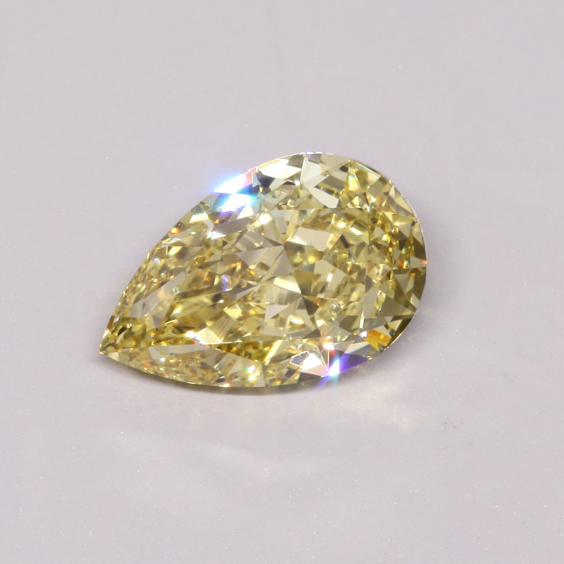 Loose Diamond - PEAR 2.51ct Fancy Intense Yellow VS1: Loose Diamond - PEAR 2.51ct Fancy Intense Yellow VS1 Source: This is a real non-mined Diamond that has been grown in a lab Shape: PEAR Carats: 2.51 Color: Fancy Intense Yellow Certification: IGI