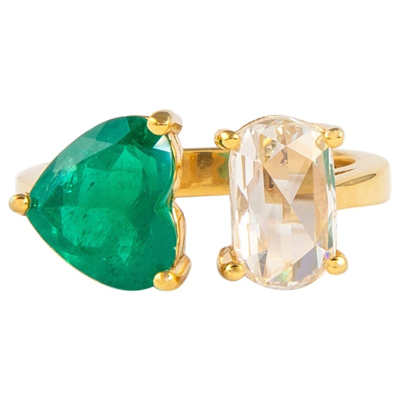 3.11ct Emerald Rose Cut Diamond Ring 18k Gold: 3.11ct Emerald Rose Cut Diamond Ring 18k Gold This exquisite Toi Et Moi ring showcases a stunning combination of emerald and rose cut diamonds. Crafted from 18k yellow gold, this modern piece features