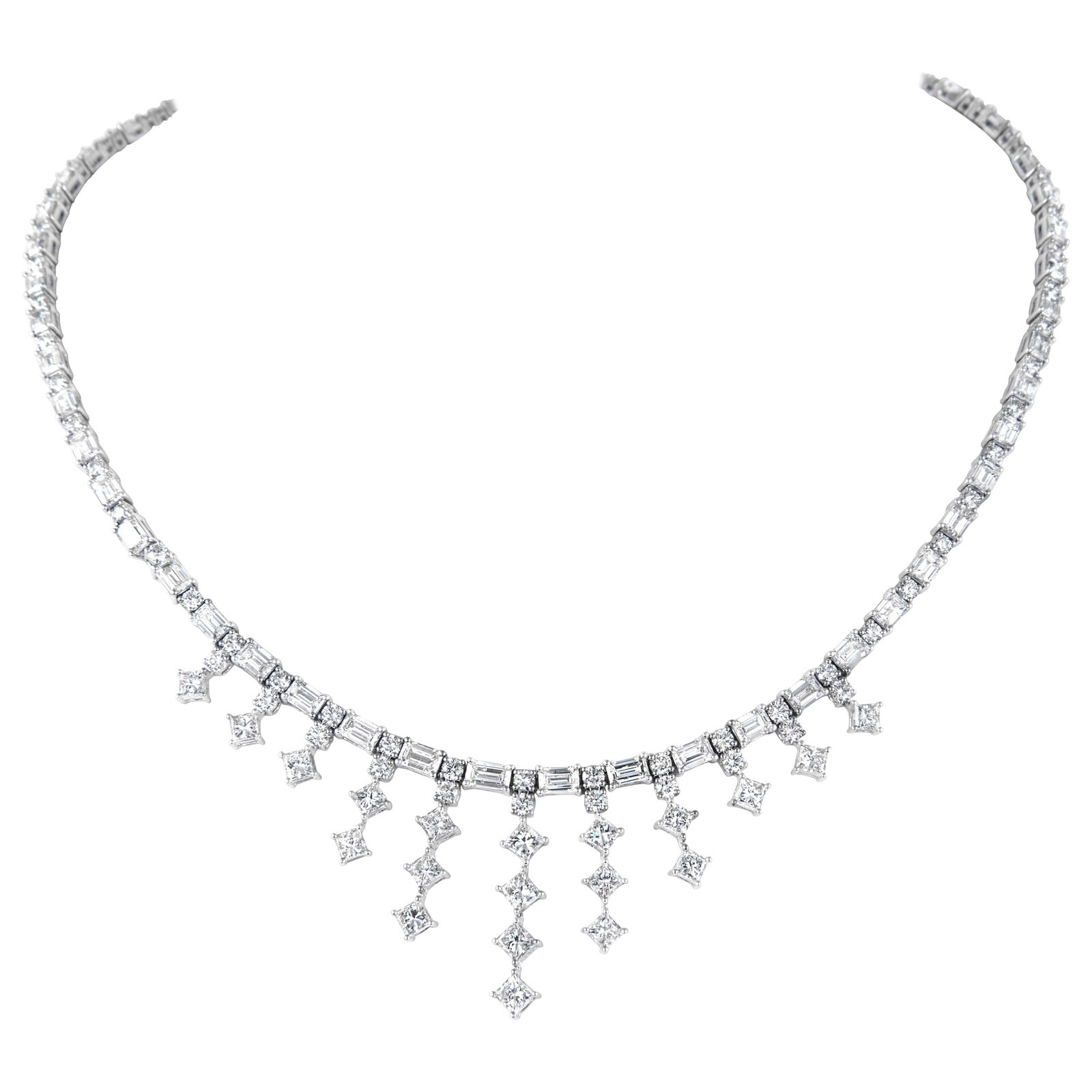 20.24ct Diamond Necklace in 18k White Gold: 20.24ct Diamond Necklace in 18k White Gold Introducing a stunning 20.24ct Grand Multi Diamond Necklace, crafted in luxurious 18k white gold. This contemporary piece showcases a magnificent array of di