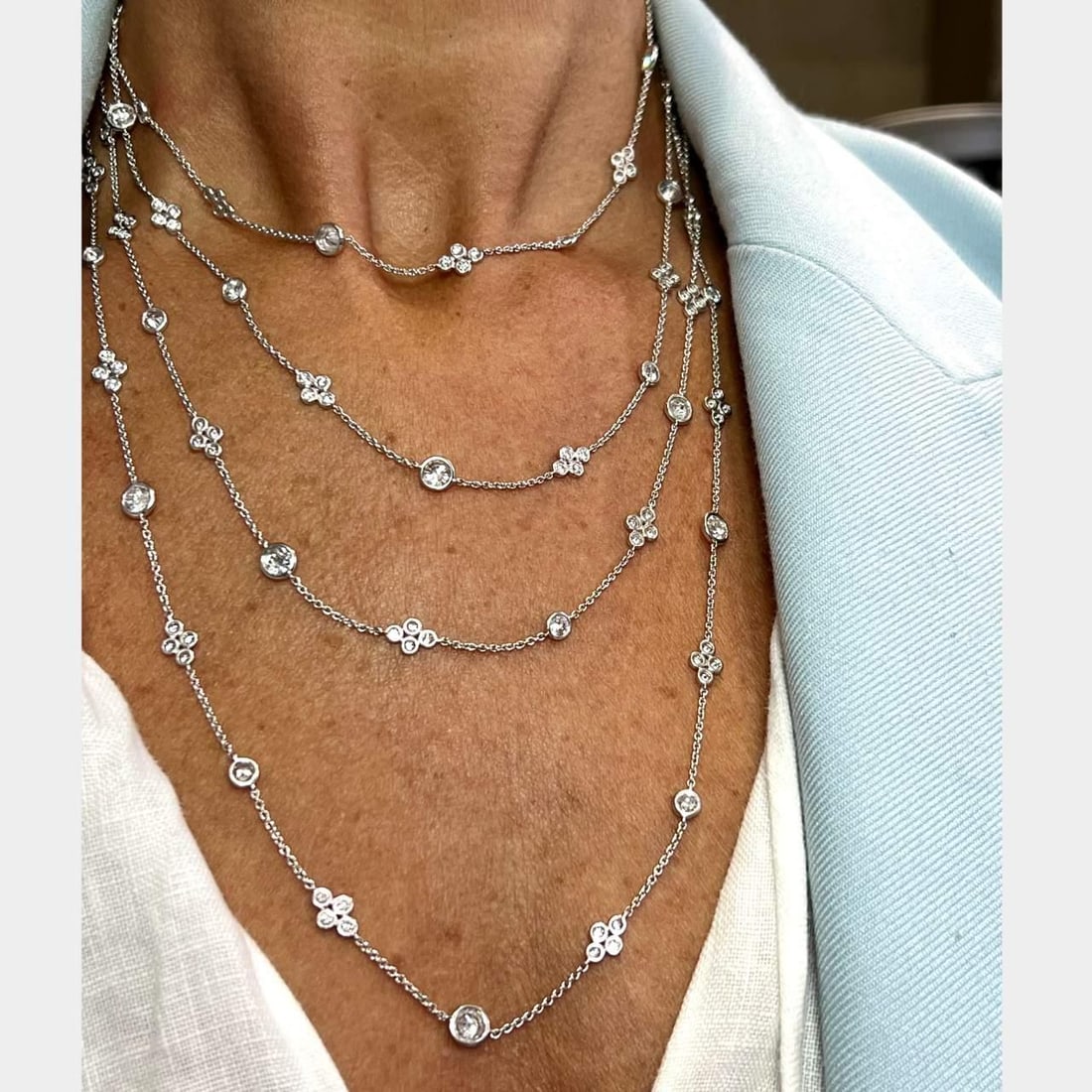 18K White Gold 17.40 ct Diamond By The Yard Necklace 67 Inches: 18K White Gold 17.40 ct Diamond By The Yard Necklace 67 Inches This exquisite 17.40 ct Diamonds By The Yard Necklace is crafted from luxurious 18K white gold. The necklace features a stunning arrangem