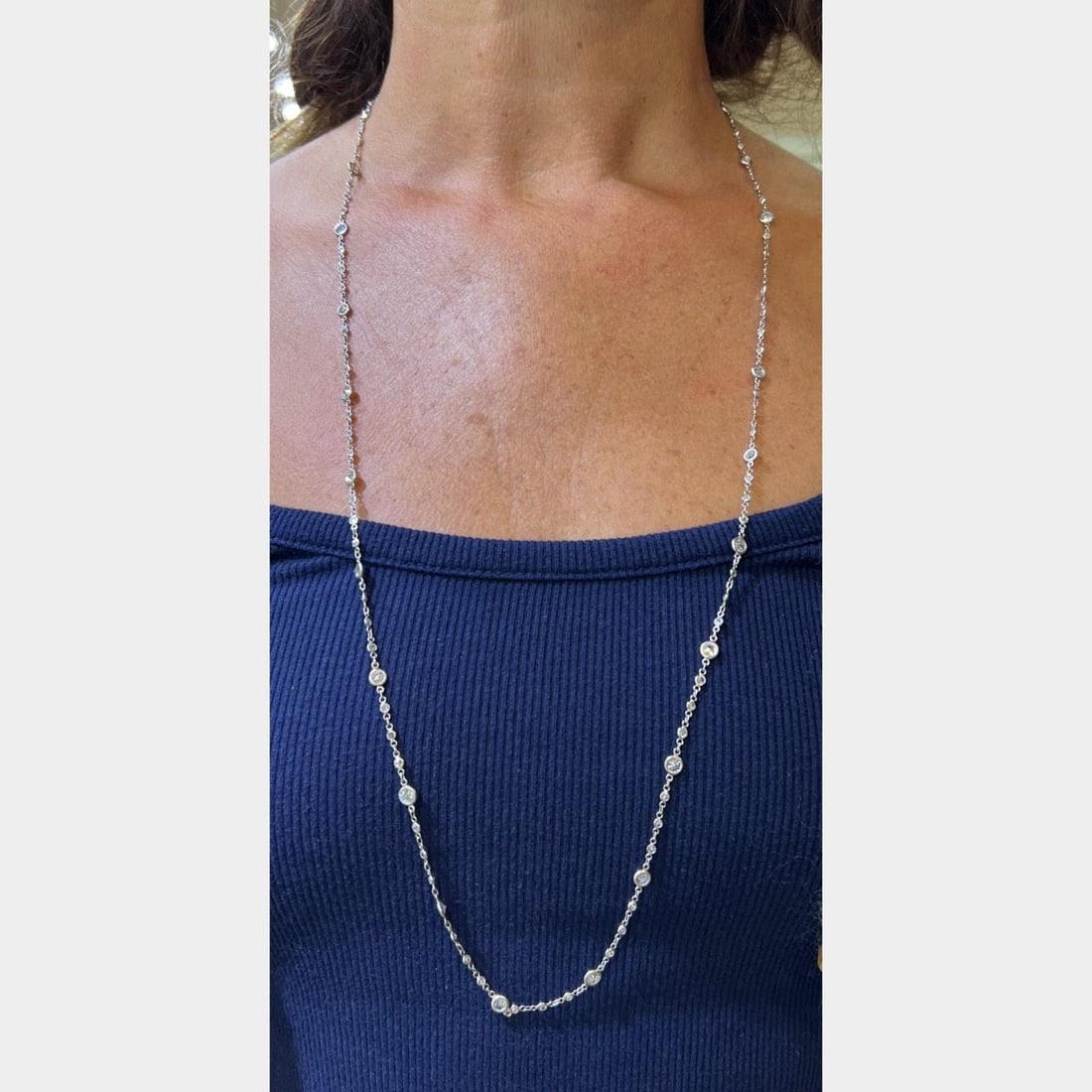 Platinum 9 Ct Diamond by the Yard Necklace 32 Inches: Platinum 9 Ct Diamond by the Yard Necklace 32 Inches This exquisite Platinum Diamond by the Yard Necklace features a stunning total diamond weight of 9.00 carats. The necklace is elegantly crafted wit