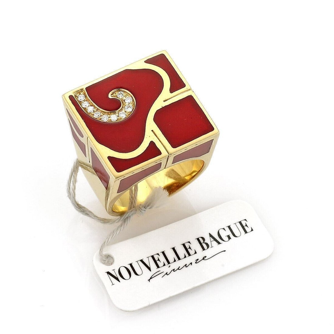 Nouvelle Bague 18k Yellow Gold Square Ring with Diamond and Enamel Size 8.5: Nouvelle Bague 18k Yellow Gold Square Ring with Diamond and Enamel Size 8.5 This La Nouvelle Bague square ring is crafted from 18k yellow gold and features a 0.45 carat diamond as the centerpiece. The