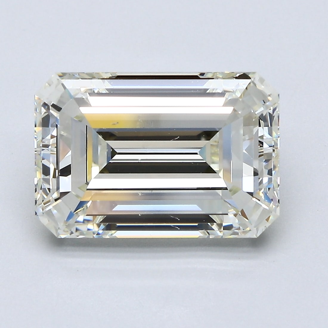 Loose Diamond - EMERALD 5.12ct L SI1: Loose Diamond - EMERALD 5.12ct L SI1 Source: Natural Mined Diamond Shape: EMERALD Carats: 5.12 Color: L Clarity: SI1 Certification: GIA Condition: Pre-Owned PLEASE NOTE: Framed, Large, or heavy items