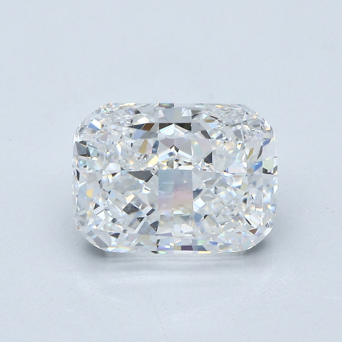Loose Diamond - CUSHION 4.85ct E SI1: Loose Diamond - CUSHION 4.85ct E SI1 Source: Natural Mined Diamond Shape: CUSHION Carats: 4.85 Color: E Clarity: SI1 Certification: GIA Condition: Pre-Owned PLEASE NOTE: Framed, Large, or heavy items