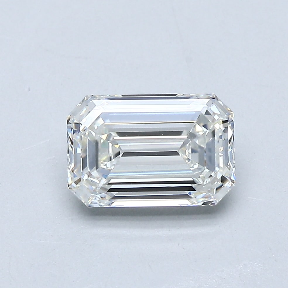 Loose Diamond - EMERALD 1.52ct G VVS2: Loose Diamond - EMERALD 1.52ct G VVS2 Source: Natural Mined Diamond Shape: EMERALD Carats: 1.52 Color: G Clarity: VVS2 Certification: GIA Condition: Pre-Owned PLEASE NOTE: Framed, Large, or heavy item