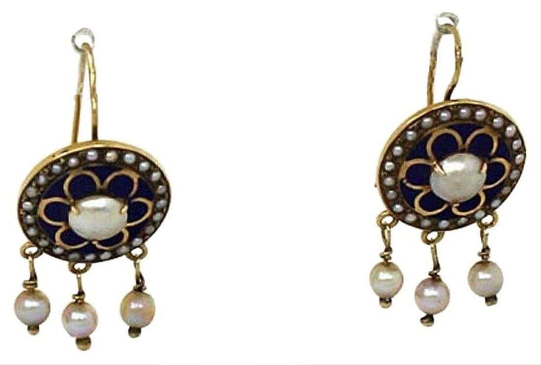 Vintage 14k Yellow Gold Floral Dangle Earrings With Enamel and Pearl Accents: Vintage 14k Yellow Gold Floral Dangle Earrings With Enamel and Pearl Accents These vintage dangle earrings feature a floral motif adorned with enamel and pearls, crafted in 14k yellow gold. The earrin