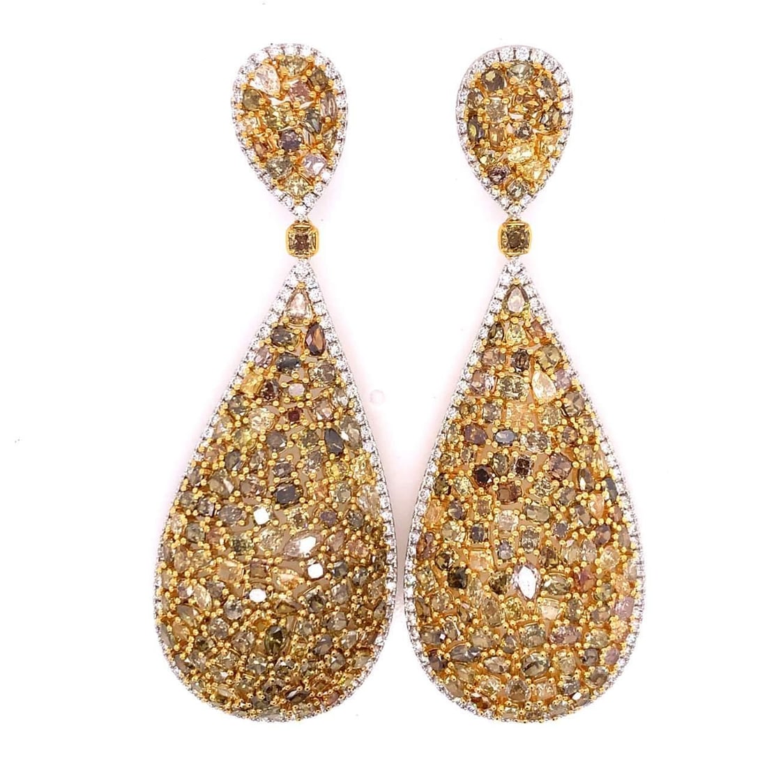 18K Yellow White Gold Natural Color Diamond Earrings 24.70 Ct: 18K Yellow White Gold Natural Color Diamond Earrings 24.70 Ct Discover the elegance of these stunning 18K Yellow and White Gold earrings, adorned with natural color diamonds. Weighing 41.6 grams, thes
