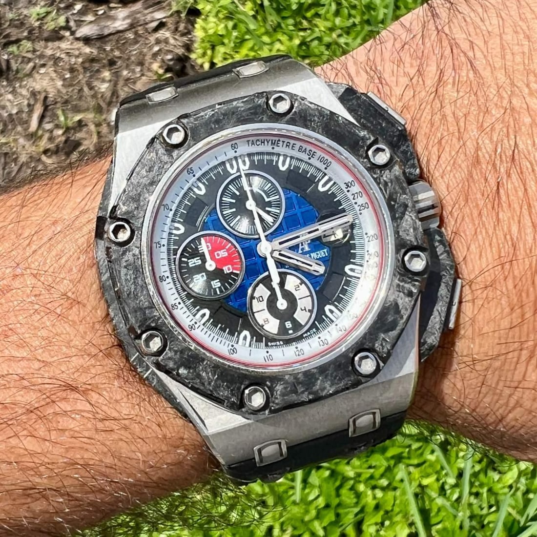 Audemars Piguet Platinum Royal Oak Offshore Grand Prix 54/75 Model 26290PO: Audemars Piguet Platinum Royal Oak Offshore Grand Prix 54/75 Model 26290PO Audemars Piguet Platinum Royal Oak Offshore Grand Prix Limited Edition watch, a sophisticated timepiece weighing 286.1 grams.