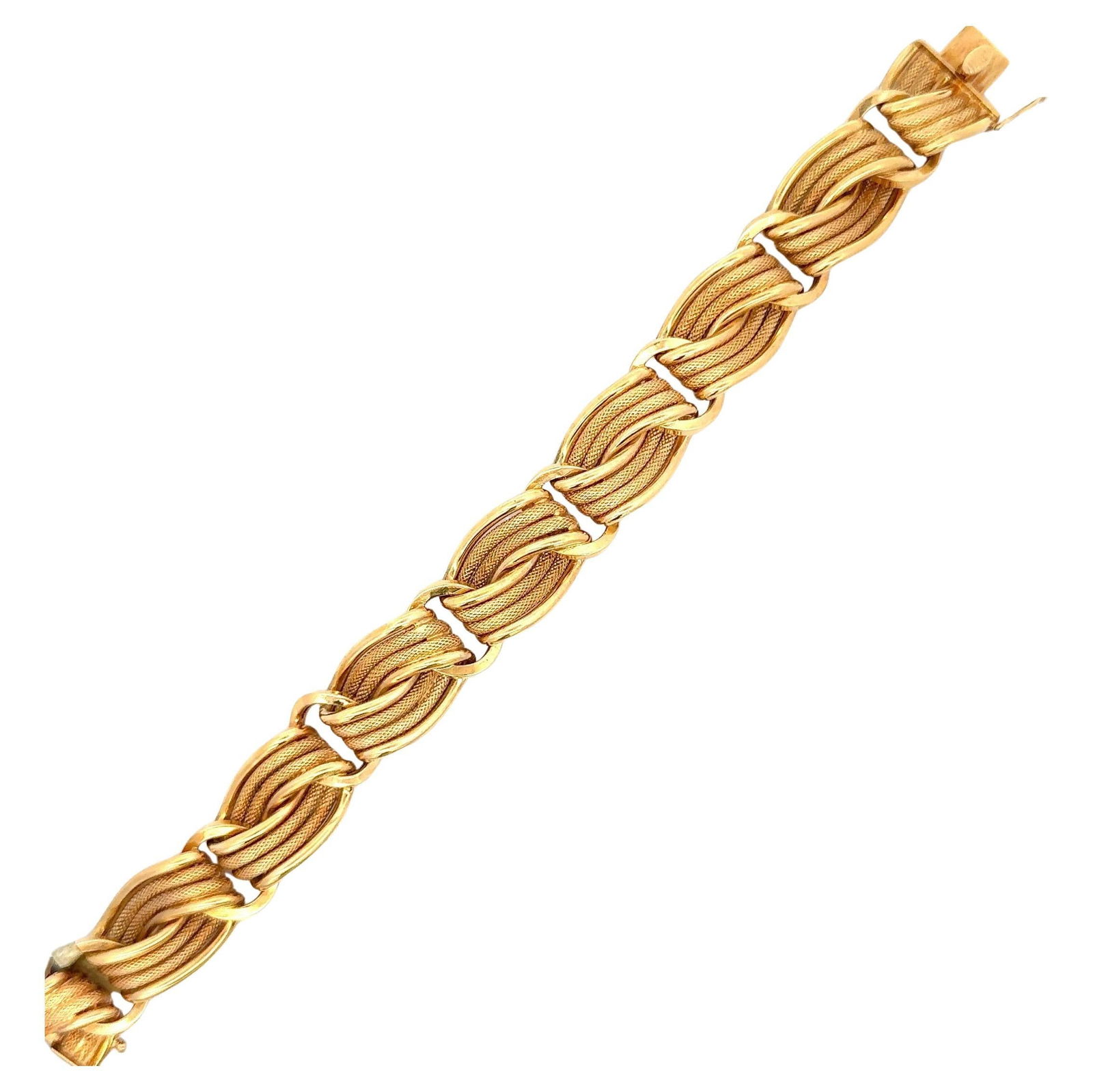Harbor Diamonds 18K Yellow Gold Swirl Link Bracelet 30.6g 7.5in: Harbor Diamonds 18K Yellow Gold Swirl Link Bracelet 30.6g 7.5in This exquisite 18 Karat Yellow Gold bracelet showcases a unique swirl design, featuring a stunning combination of textured and high-poli